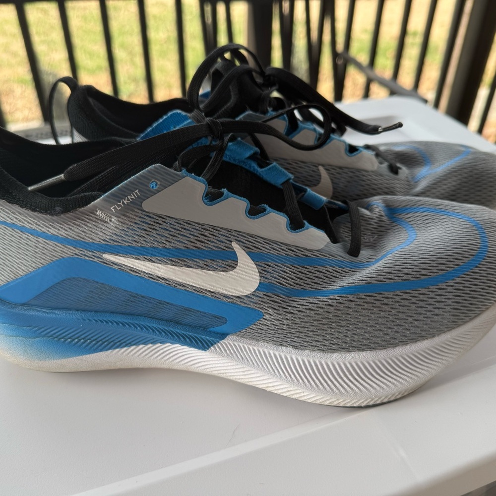 NikeZoom Fly 4 running shoes